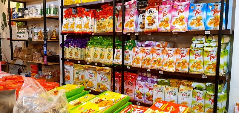 bánh kẹo đặc sản làm quà gần sân bay